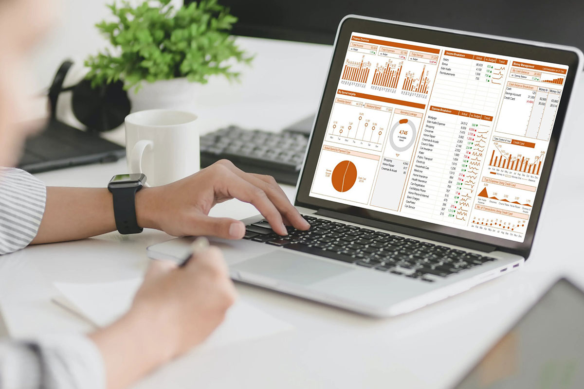 The Psychology Of Spending: How To Control Impulse Purchases On A Budget
